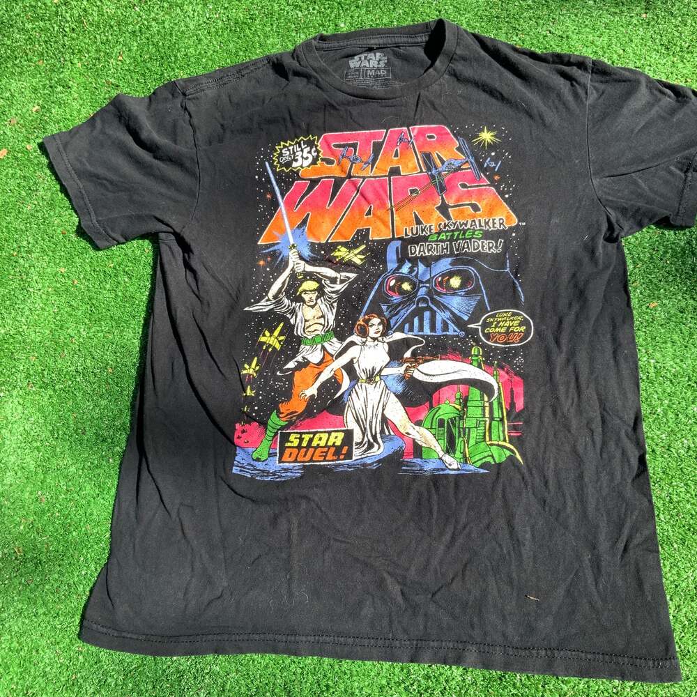Star Wars Star Duel Luke Skywalker vs Darth Vader Retro Comic Graphic T-Shirt